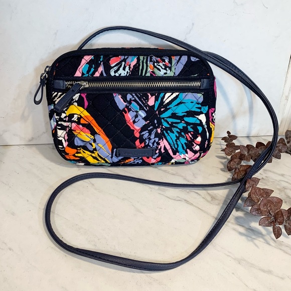 Vera Bradley Handbags - New Vera Bradley floral crossbody purse